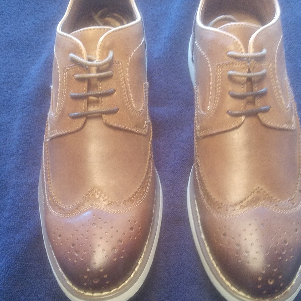 Steve Madden Tan Leather Oxfords